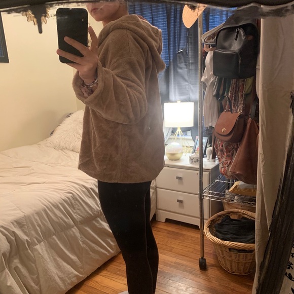 Tan/Pink Sherpa fluffy jacket - Picture 2 of 7